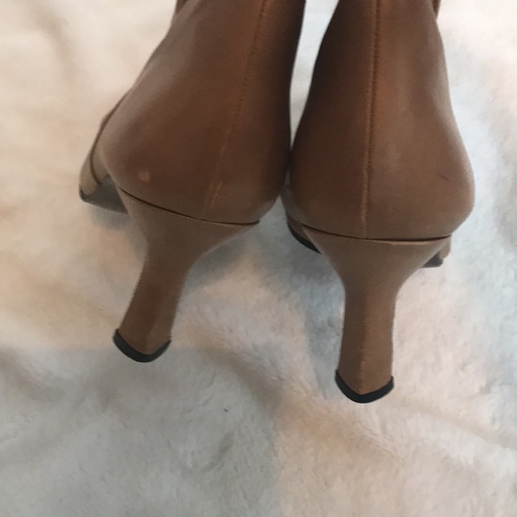 Stuart Weitzman butterscotch leather shimmer boots - Picture 3 of 6